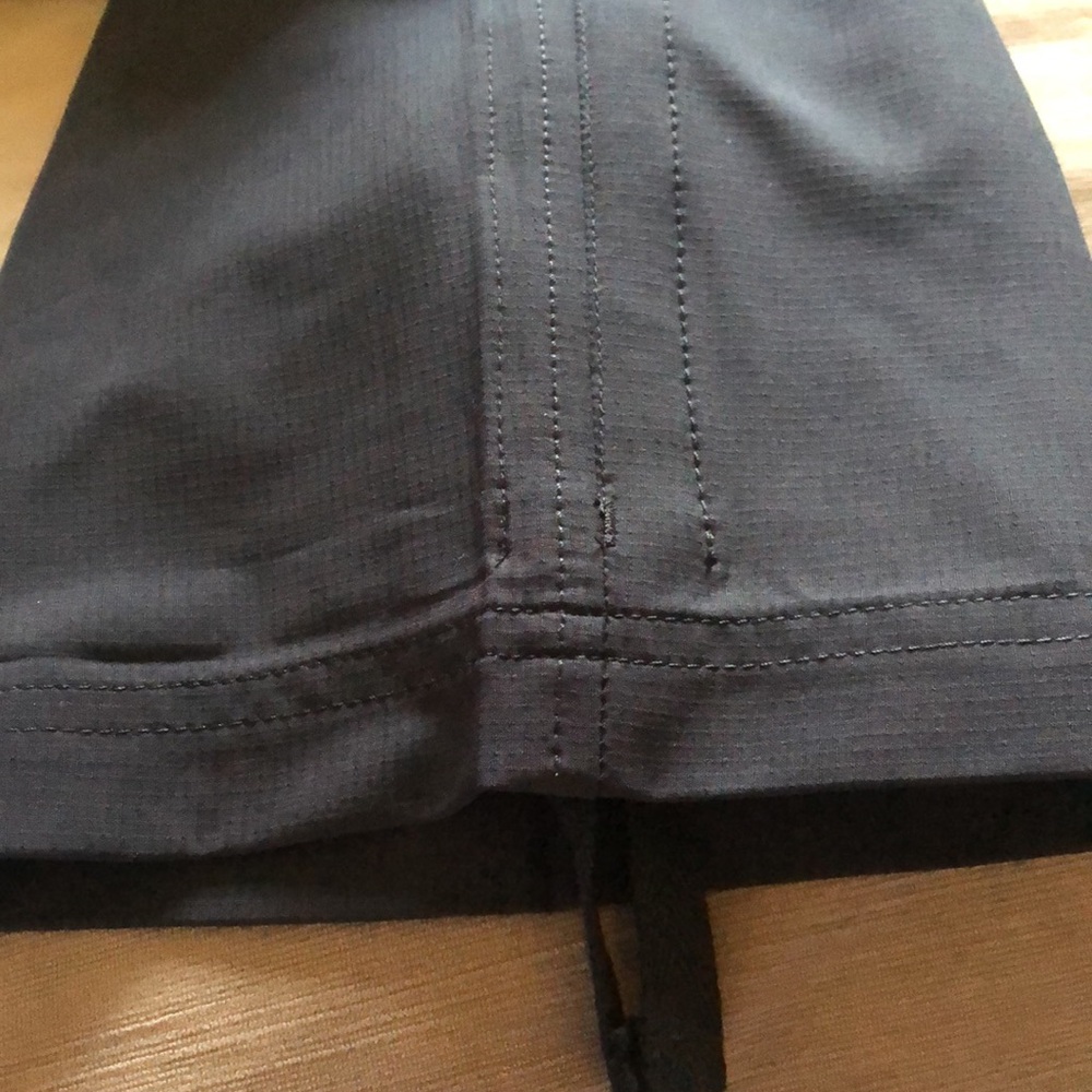 Pants crop riptop womens new size 8 black polyester spandex pockets Eddie Bauer - Picture 6 of 7